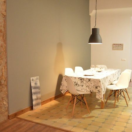 Tarragona Suites Mediona Bagian luar foto