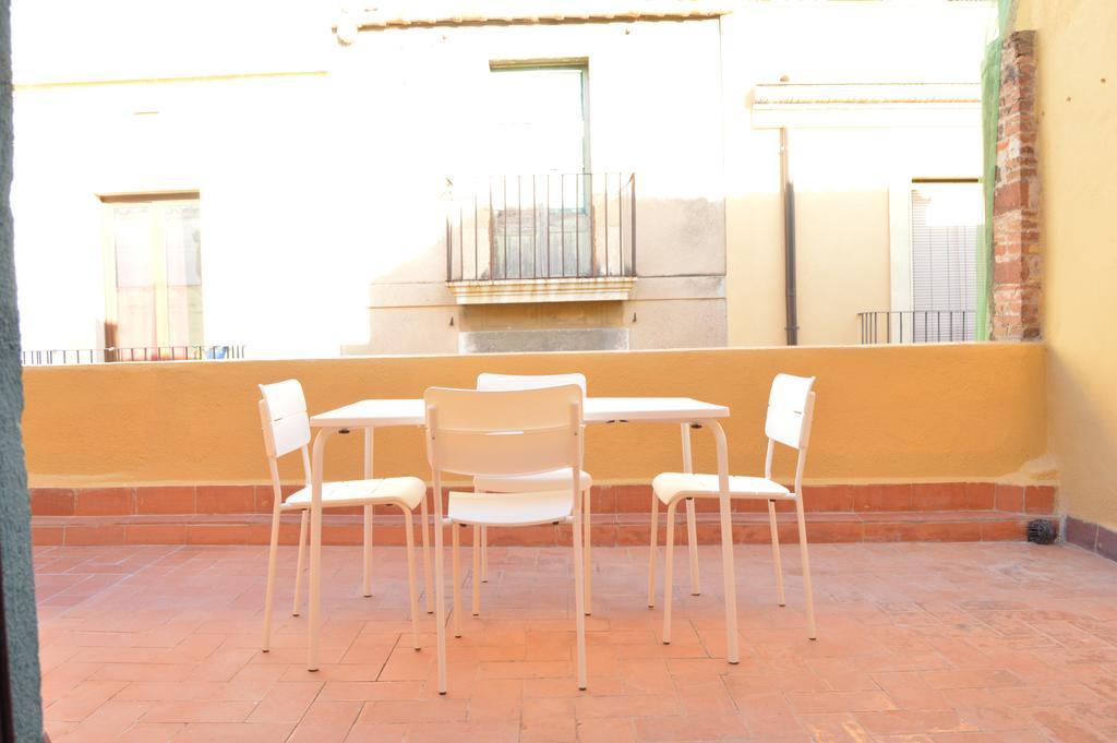 Tarragona Suites Mediona Bagian luar foto