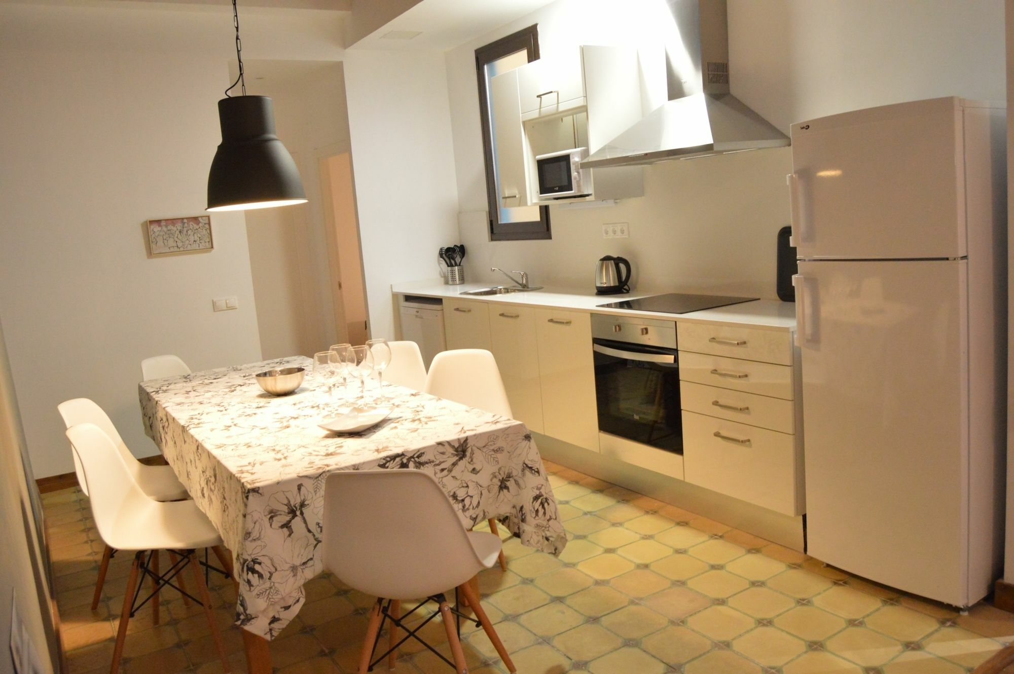 Tarragona Suites Mediona Bagian luar foto