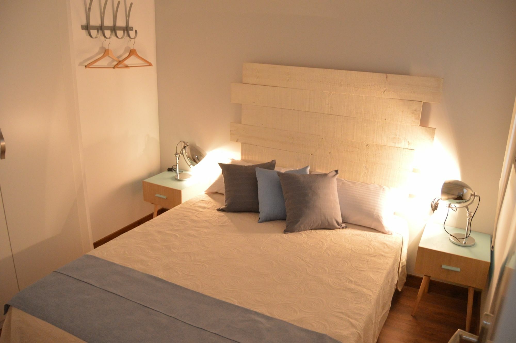 Tarragona Suites Mediona Bagian luar foto