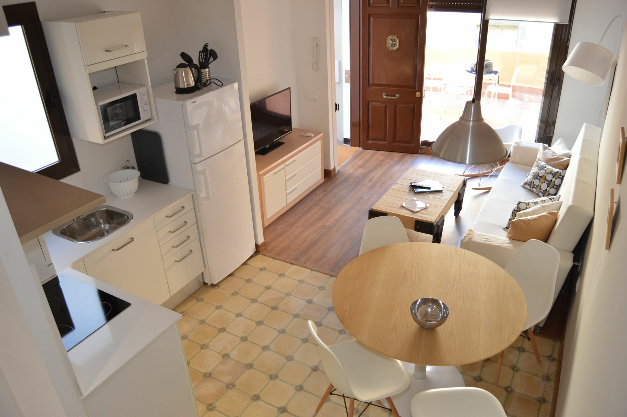 Tarragona Suites Mediona Bagian luar foto